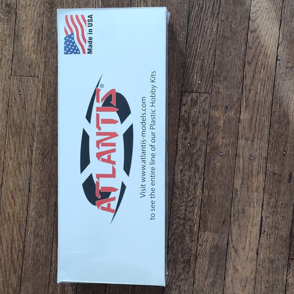 Atlantis USS Ramsey DEG-2 Model Kit - Picture 2 of 2